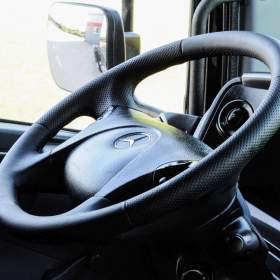 Foto inzerátu MERCEDES-BENZ ATEGO 1218 - NOVÝ HÁKOVÝ NOSIČ KONTEJNERŮ + HYDRAULICKÁ RUKA EU5