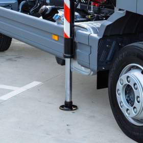 Foto inzerátu MERCEDES-BENZ ATEGO 1218 - NOVÝ HÁKOVÝ NOSIČ KONTEJNERŮ + HYDRAULICKÁ RUKA EU5