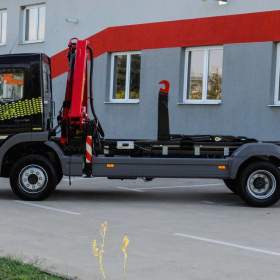 Foto inzerátu MERCEDES-BENZ ATEGO 1218 - NOVÝ HÁKOVÝ NOSIČ KONTEJNERŮ + HYDRAULICKÁ RUKA EU5