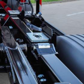 Foto inzerátu MERCEDES-BENZ ATEGO 1218 - NOVÝ HÁKOVÝ NOSIČ KONTEJNERŮ + HYDRAULICKÁ RUKA EU5