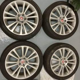 Originální Jaguar alu kola 19“ vč. pneumatik  / 19873879