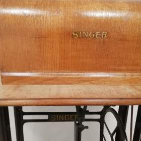 Foto inzerátu Singer šlapací šicí stroj, funkční