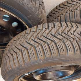PNEU zimní 185/60 R15 + AL DISKY  / 19890706