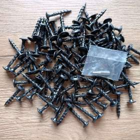 Foto inzerátu Tesařské vruty s talířovou hlavou, ČERNÝ zinek, torx +bit