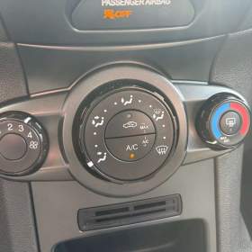 Foto inzerátu FORD FIESTA 1.0 ECOBOOST 74KW ČR TOP STAV