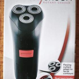 Holící strojek REMINGTON / 19905785