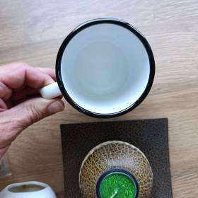 Foto inzerátu Svícen s podložkou, plech hrnek, aroma lampa
