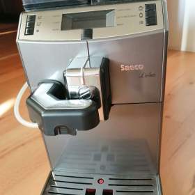 Kávovar SAECO Lirika, plně automatický s One Touch Cappucino / 19920295