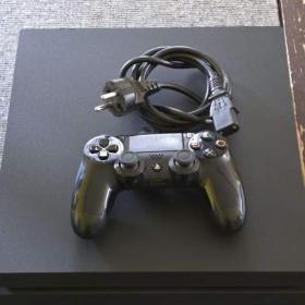 Foto inzerátu Playstation 4 PRO 1TB