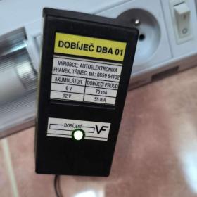 Nabíječka (dobíječ) autobaterií a motobaterií DBA 01 / 19928254