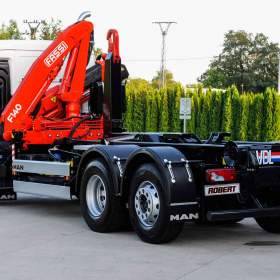 Foto inzerátu MAN TGS 28.320 HÁKOVÝ NOSIČ KONTEJNERŮ + HYDRAULICKÁ RUKA