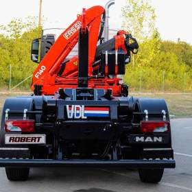 Foto inzerátu MAN TGS 28.320 HÁKOVÝ NOSIČ KONTEJNERŮ + HYDRAULICKÁ RUKA