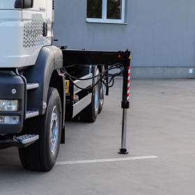 Foto inzerátu MAN TGS 28.320 HÁKOVÝ NOSIČ KONTEJNERŮ + HYDRAULICKÁ RUKA