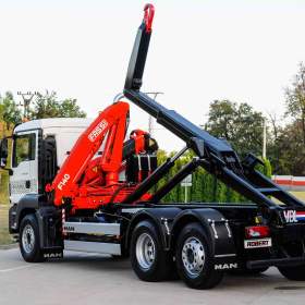 Foto inzerátu MAN TGS 28.320 HÁKOVÝ NOSIČ KONTEJNERŮ + HYDRAULICKÁ RUKA