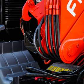 Foto inzerátu MAN TGS 28.320 HÁKOVÝ NOSIČ KONTEJNERŮ + HYDRAULICKÁ RUKA