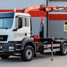Foto inzerátu MAN TGS 28.320 HÁKOVÝ NOSIČ KONTEJNERŮ + HYDRAULICKÁ RUKA