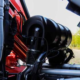 Foto inzerátu MAN TGS 28.320 HÁKOVÝ NOSIČ KONTEJNERŮ + HYDRAULICKÁ RUKA