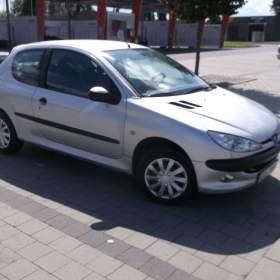 Foto inzerátu Peugeot 206 1,1 44 kW, po 1.majitelce 86 let