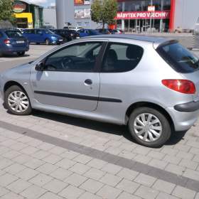 Foto inzerátu Peugeot 206 1,1 44 kW, po 1.majitelce 86 let