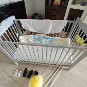 Foto inzerátu Dětská postýlka