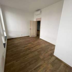 Foto inzerátu REZERVACE- Novostavba 3+kk 91m2 + šatna a lodžie a 1 parkov.misto - ul.Horní