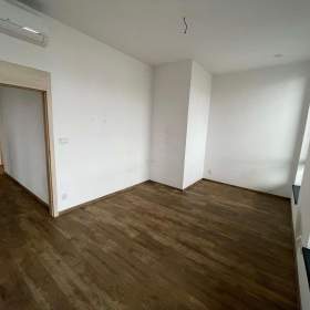 Foto inzerátu REZERVACE- Novostavba 3+kk 91m2 + šatna a lodžie a 1 parkov.misto - ul.Horní