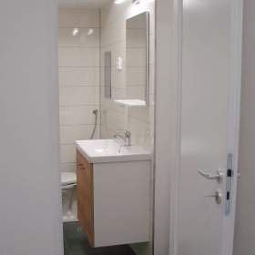 Foto inzerátu REZERVACE - Pronájem 1+kk OV-Poruba, ul. Porubská (34 m2, rekonstruováno, balkon)