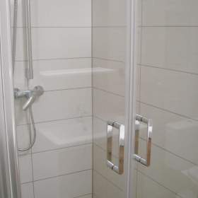 Foto inzerátu REZERVACE - Pronájem 1+kk OV-Poruba, ul. Porubská (34 m2, rekonstruováno, balkon)