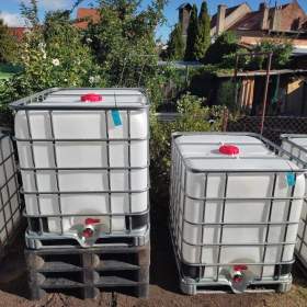 Foto inzerátu IBC 1000 litrů Víko 15 cm 2.500,-Kč PROSTĚJOV