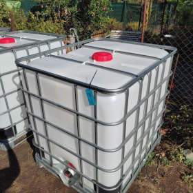 Foto inzerátu IBC 1000 litrů Víko 15 cm 2.500,-Kč PROSTĚJOV