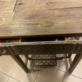 Foto inzerátu Starý šicí stroj Mundlos Victoria 88G 