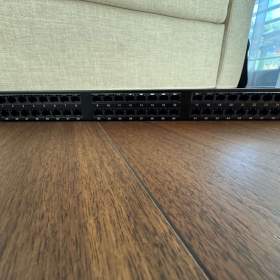 Patch panel / 19943609