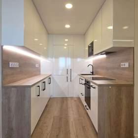 Byt 2+kk s lodžií po kompletní rekonstrukci, celkem 54 m² / 19946113