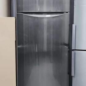 Lednice s mrazákem Ariston HOT POINT - NO FROST, objem 450 litrů / 19950284