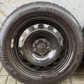 Plechové disky s zimní pneu 205/60 R16 škoda octavia / 19951756