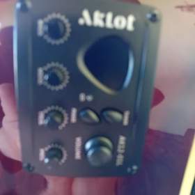 Foto inzerátu 12-ti strunná elektroakustická kytara
