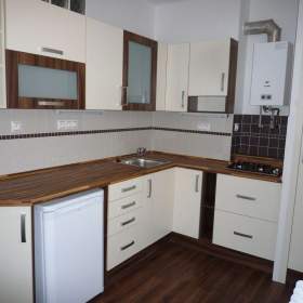 Pronájem bytu 1+1 - 32 m², Hlučín, Zahradní ulice / 19954140