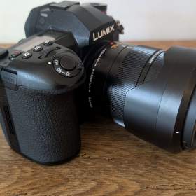 Foto inzerátu Panasonic Lumix G9 + Leica 12-60 f2.8-4 ASHP