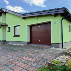 Prodej, Rodinný dům, 113 m², pozemek 923 m², garáž, terasa / 19955643