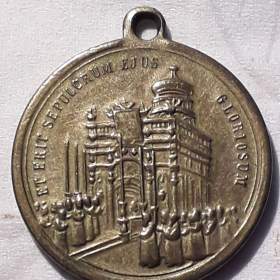 Fotka k inzerátu Starý medailonek MATER DOLOROSA  / 19516600