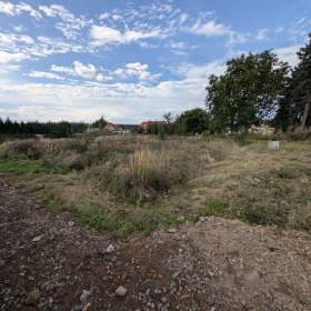 Prodej stavebního pozemku 1 205 m², s projektem a povolením / 19958955
