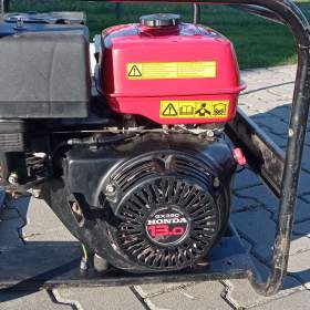 Foto inzerátu Elektrocentrála Honda EC 6000 (6,0 kVA)