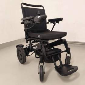 Fotka k inzerátu Elektrický skládací invalidní vozík Quickie Q50 R / 19966332