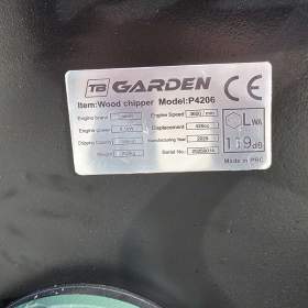 Foto inzerátu Benzínový štěpkovač TB GARDEN P4206 15 HP Opava