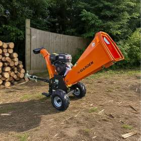 Foto inzerátu Benzínový štěpkovač TB Garden GS1500 15 HP 12 cm