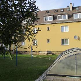 Pronájem bytu 2+1 57m2 v Opavě, bez provize RK, parkování / 19960709