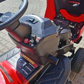 Foto inzerátu Zahradní traktor DELLKON DELRM38R-D 18 HP, 98 cm