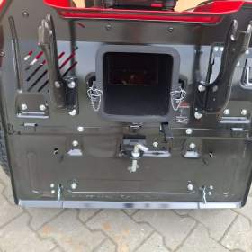 Foto inzerátu Zahradní traktor DELLKON 586 cm 17,7 HP, 98 cm