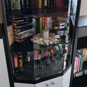 Fotka k inzerátu Skříň/ vitrína se šuplíky / 15254685