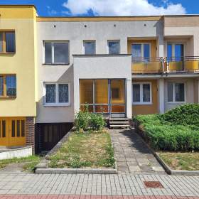 Fotka k inzerátu Prodej řadového rodinného domu – Moravské Budějovice / 19961972